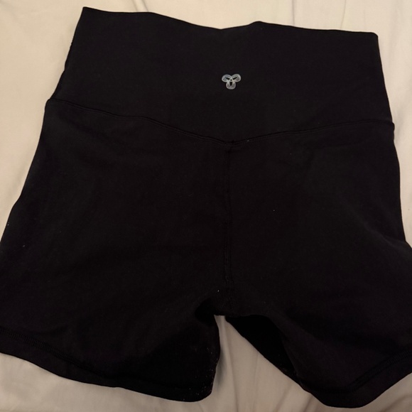 Shorts aritzia - Picture 1 of 2